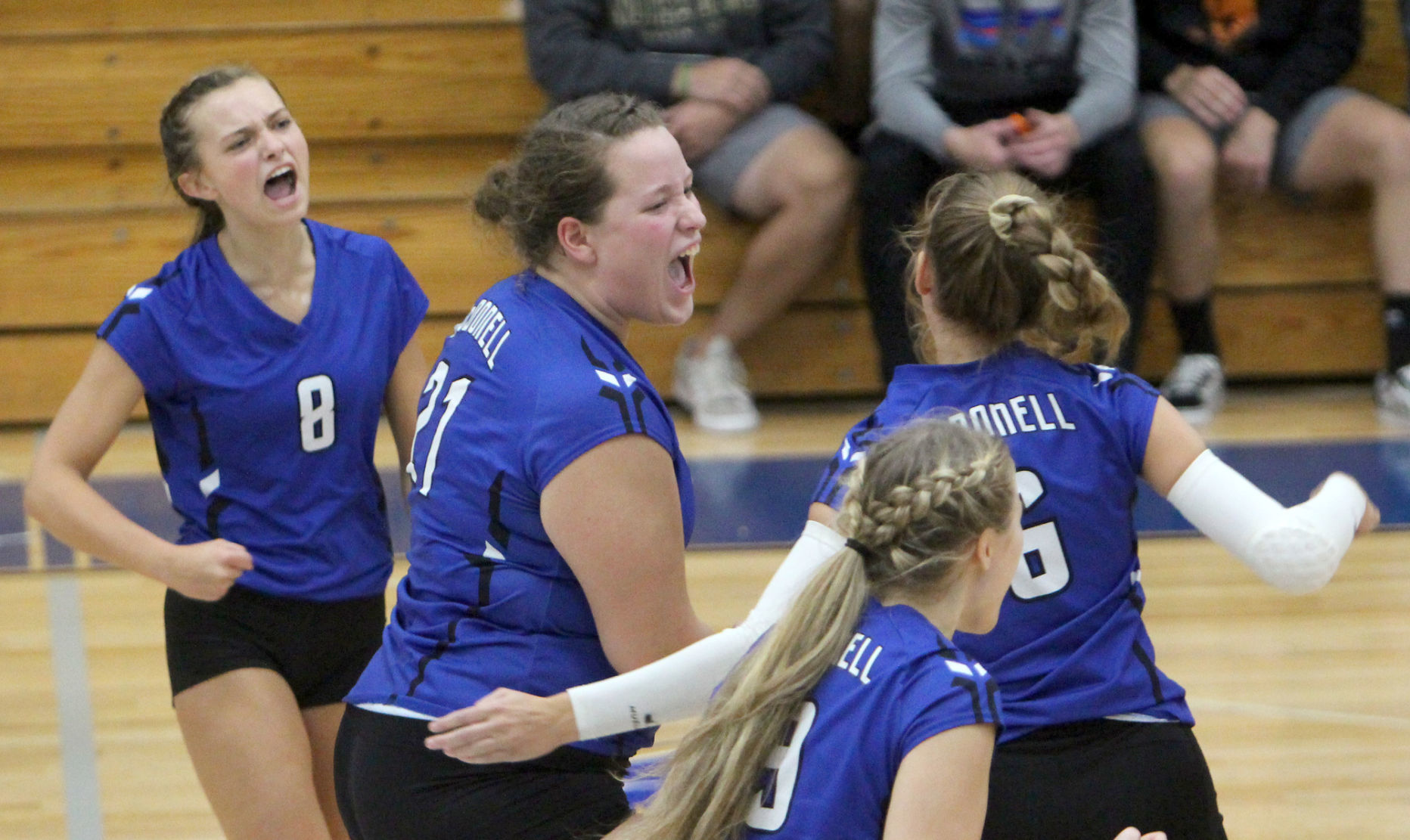 Eau Claire Regis at McDonell volleyball 9-12-19